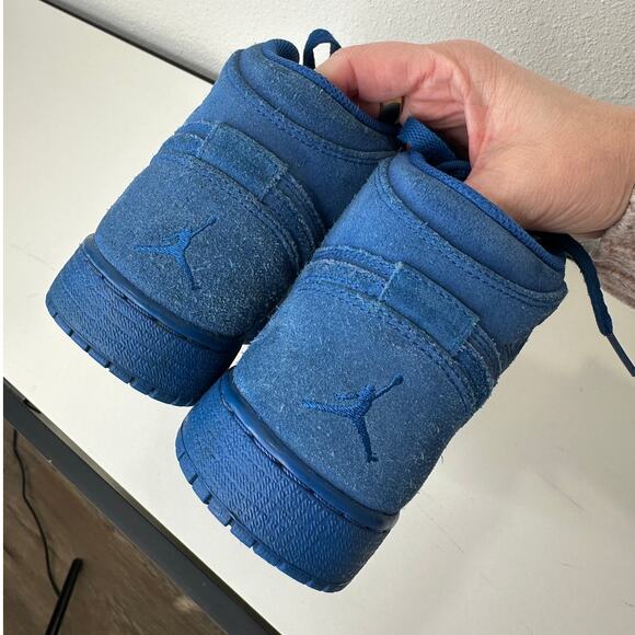 Nike Air Jordan 1 Retro High Top Blue Suede Sneaker 4 Youth - Picture 8 of 16
